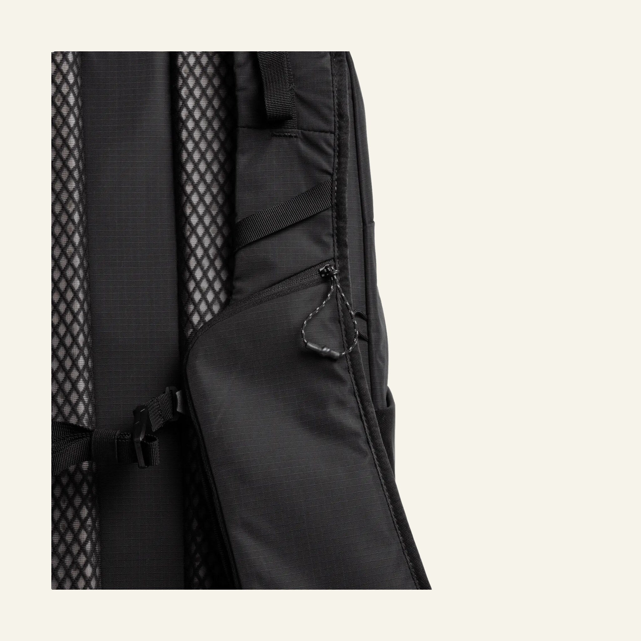 Sequence Camera Backpack 23L - Black - Fjorden