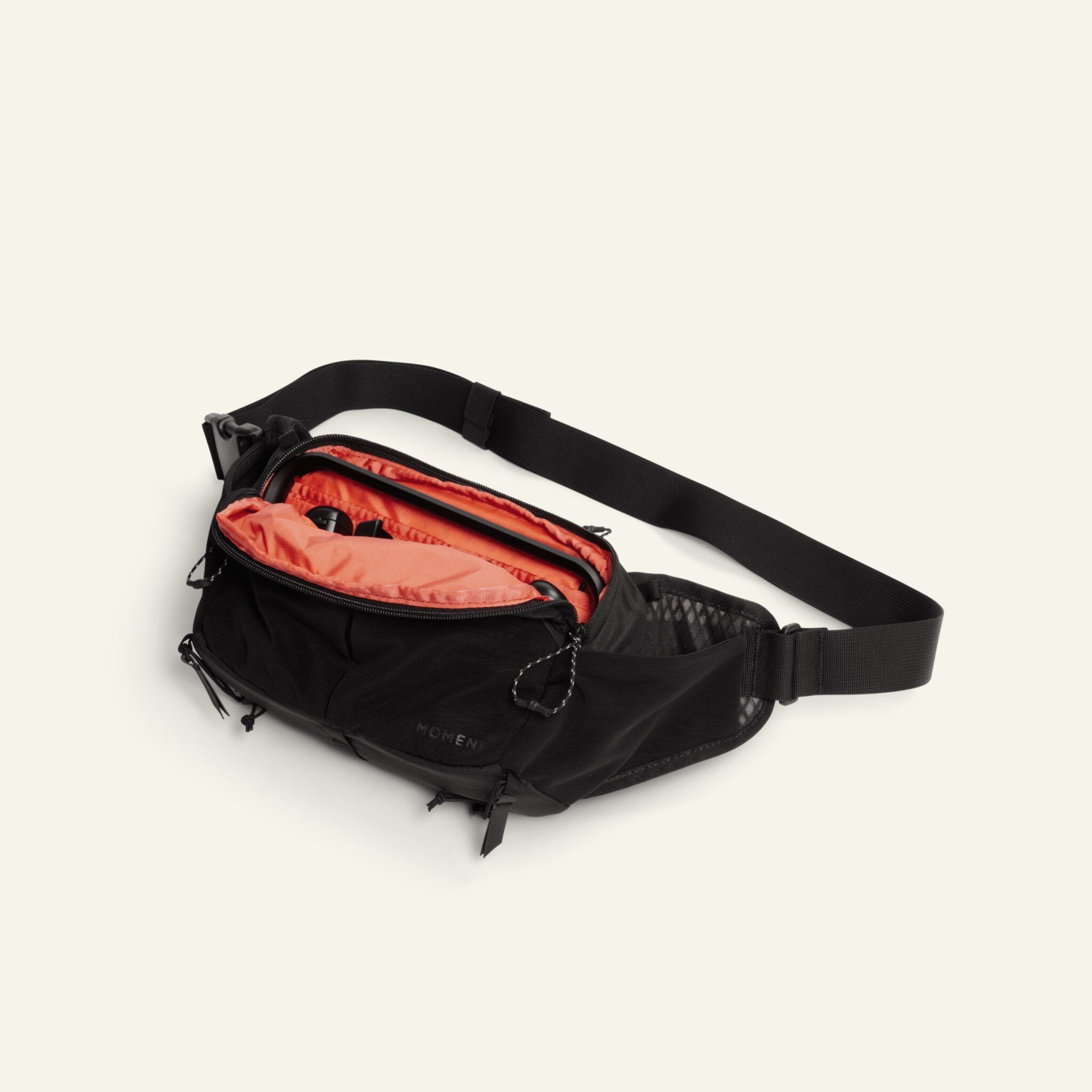 Slate Sling 4L - Black - Fjorden